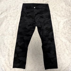 Lululemon Wunder Under Crops